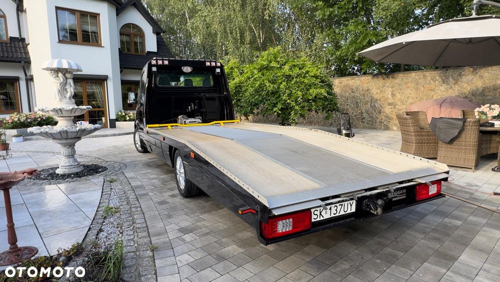 Mercedes-Benz Sprinter - 15