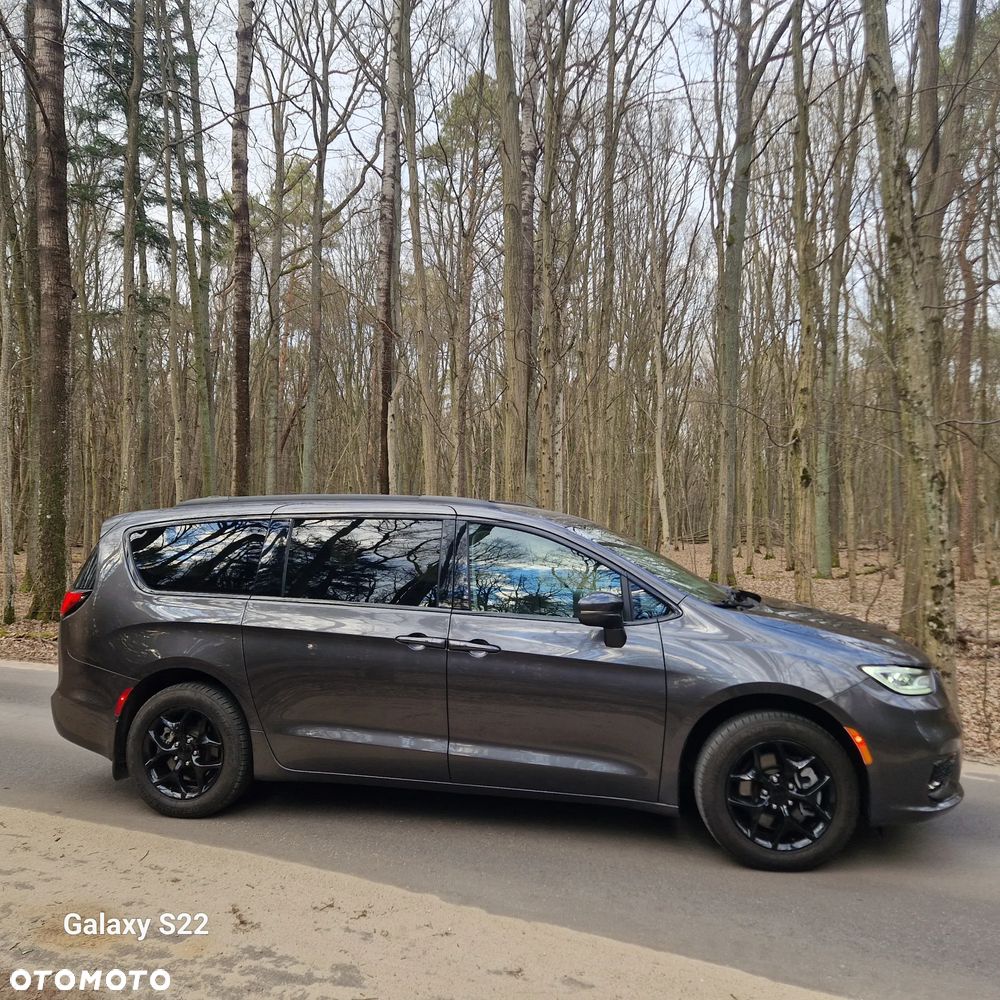 Chrysler Pacifica - 14