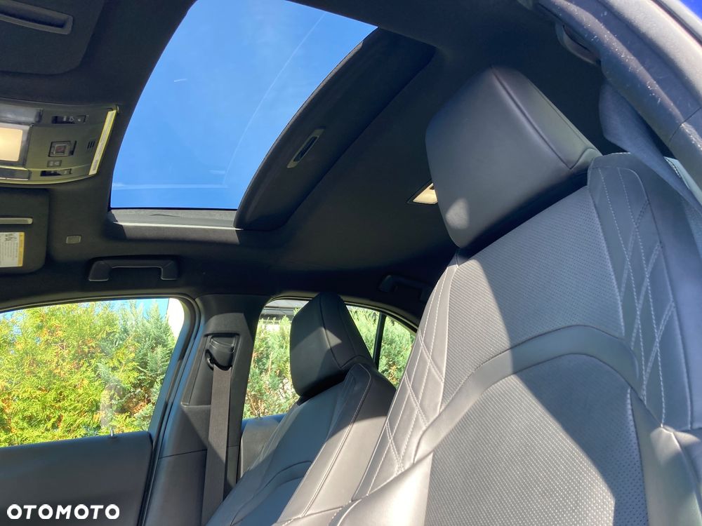 Lexus Ux 2024 photo 3