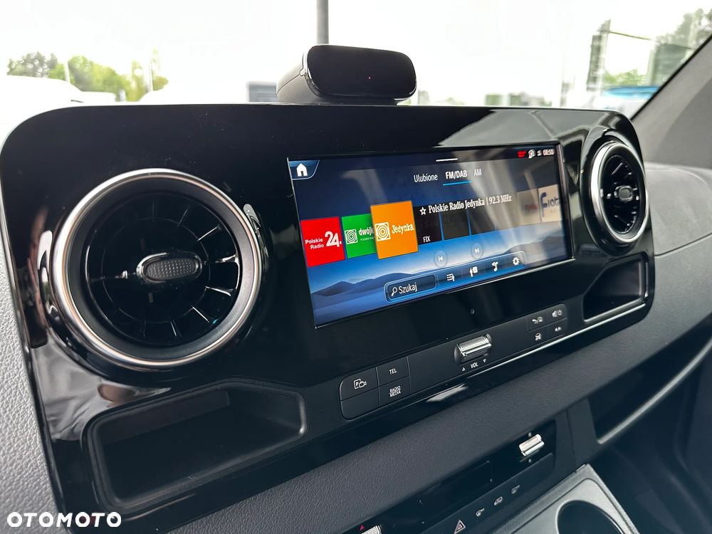 Mercedes-Benz Sprinter - 19
