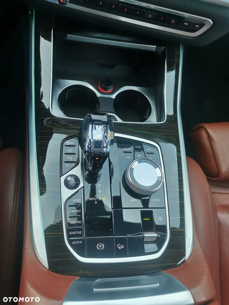 BMW X7 M50i sport - 17