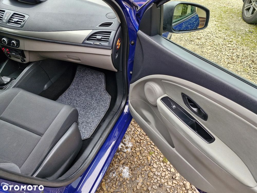 Renault Megane 1.6 16V 100 Authentique - 16