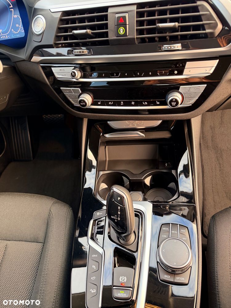 BMW X3 xDrive30e Business Edition sport - 25