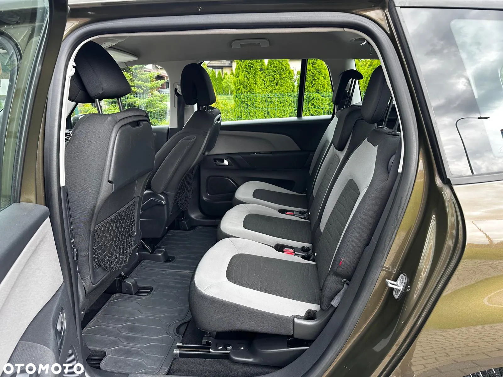 Citroën C4 Grand Picasso e-HDi 115 Attraction - 20