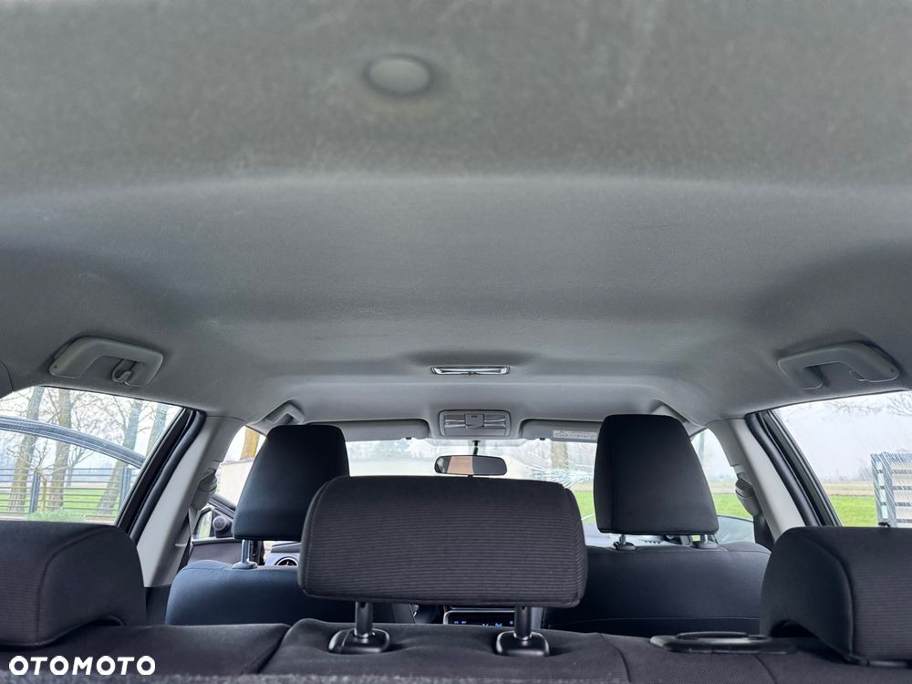 Toyota Auris 1.33 VVT-i Comfort - 19