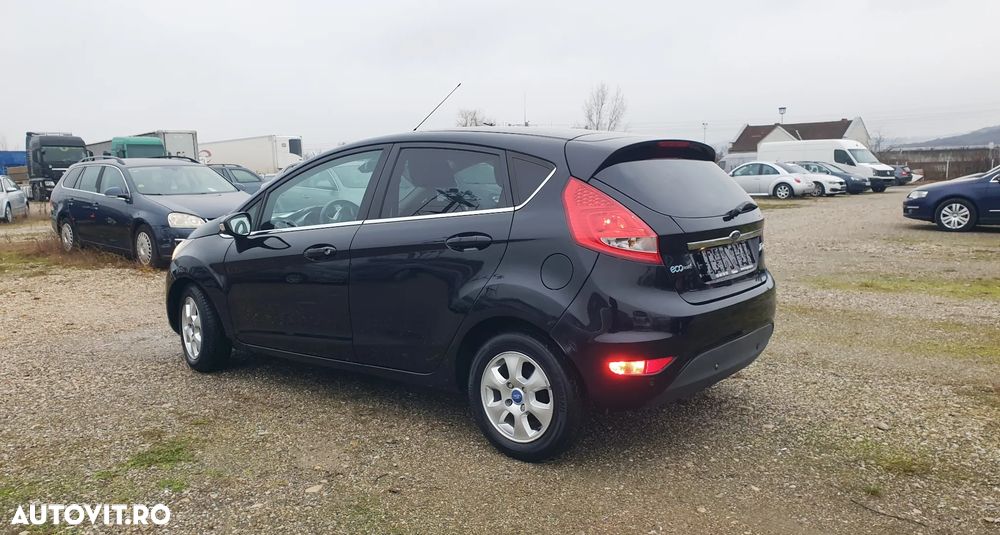 Ford Fiesta 1.6 TDCI SYNC Edition - 3
