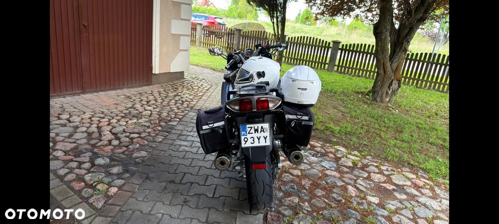 Yamaha FJR - 10