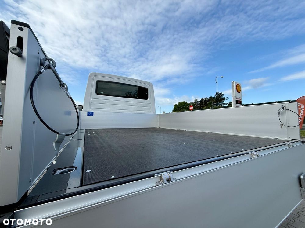 Volkswagen Crafter - 12