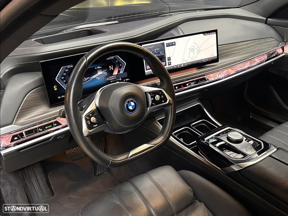 BMW i7 eDrive50 - 18