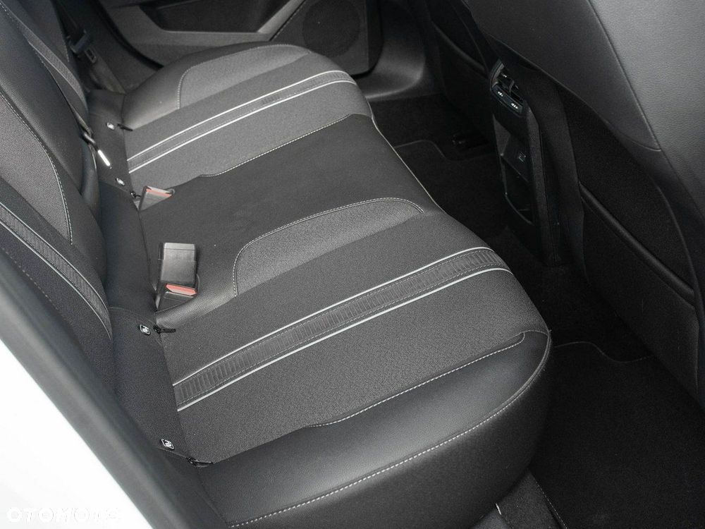 Opel Astra 1.5 CDTI GS S&S - 34