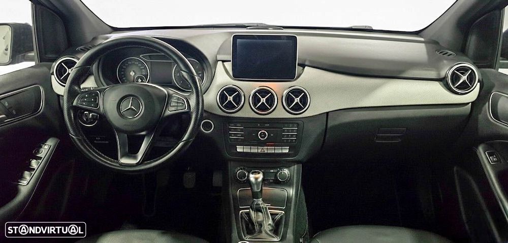 Mercedes-Benz B 180 CDI Style — fotografia 9
