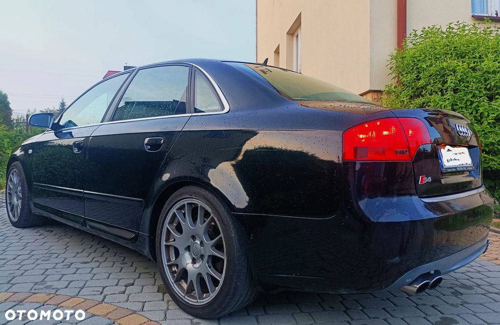 Audi S4 Limousine 4.2 Quattro Tiptr - 3