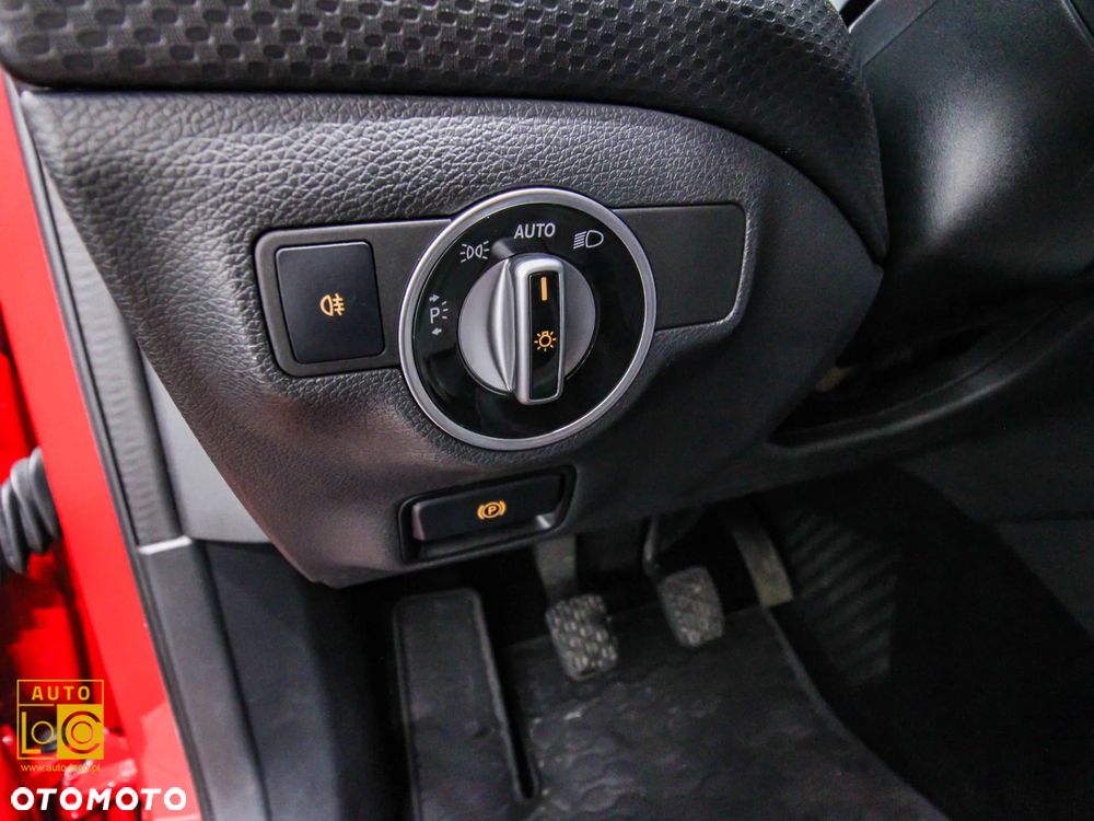 Mercedes-Benz Klasa A 160 AMG Line - 27