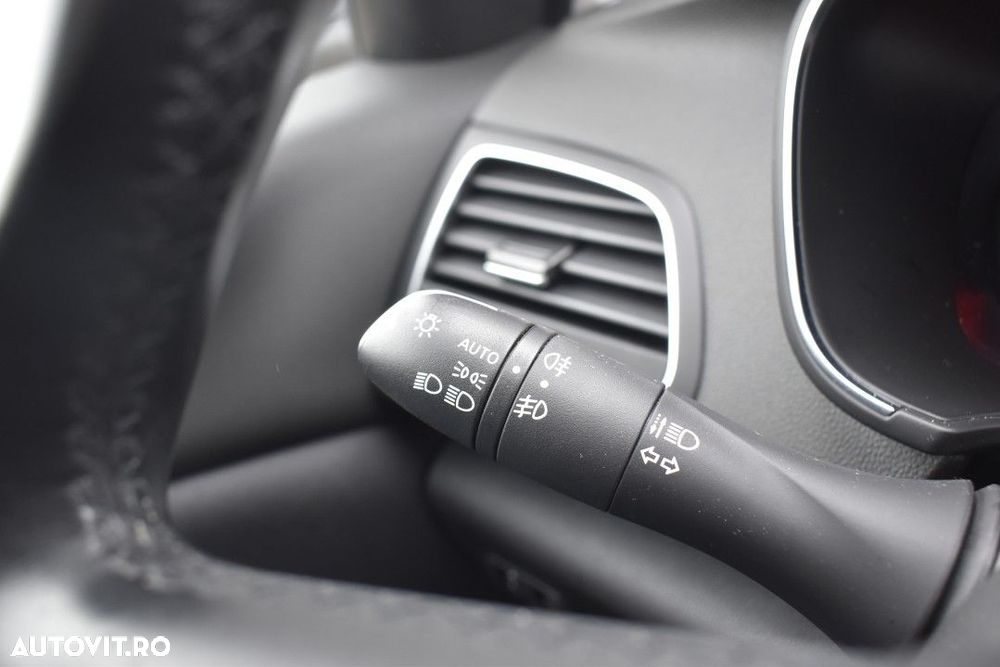 Renault Megane Blue dCi 116 EDC Zen - 13