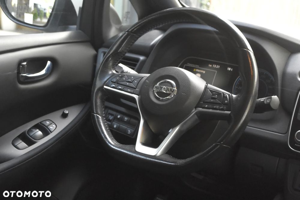 Nissan Leaf - 15