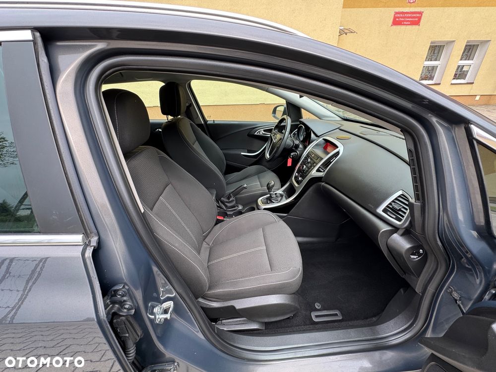 Opel Astra 1.4 T Cosmo - 10