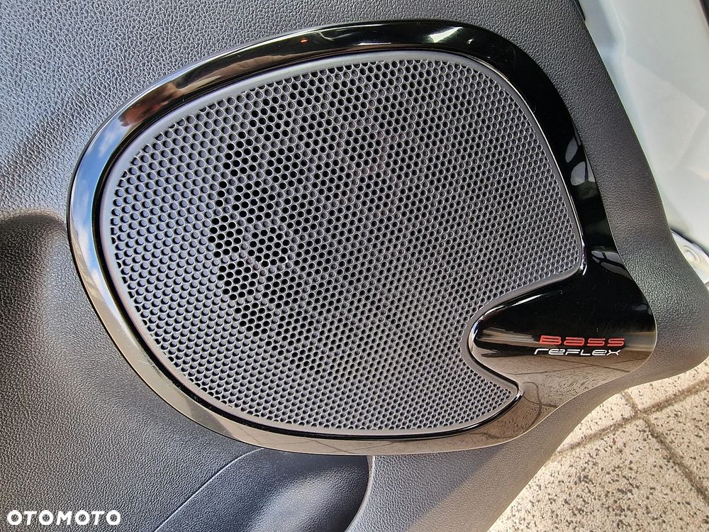 Renault Clio - 22