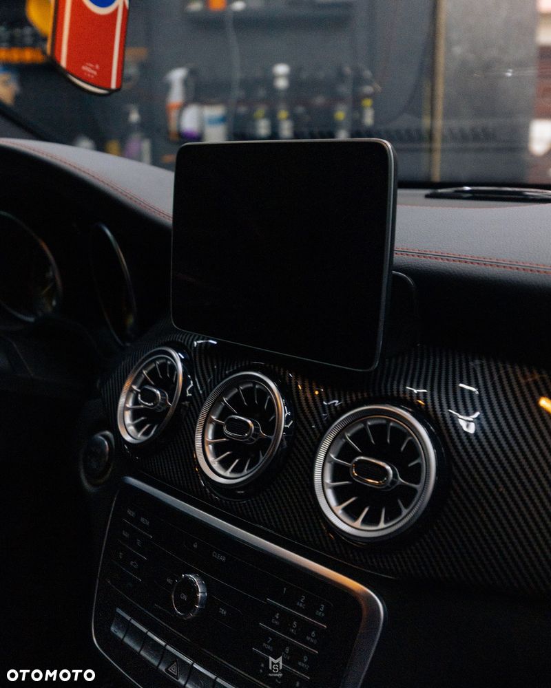 Mercedes-Benz CLA 220 4-Matic AMG Line - 14