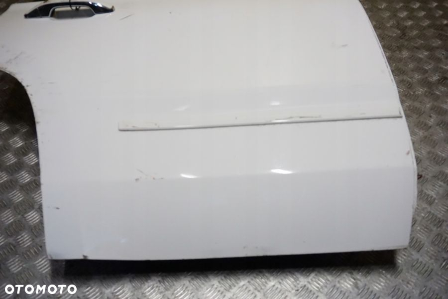 GM CHEVY YUKON ESCALADE TAHOE 2015 2020 Drzwi Tył Prawe Szyba Kompletne USA - 11
