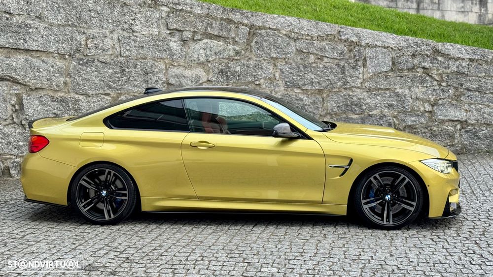 BMW M4 Coupe DKG - 23