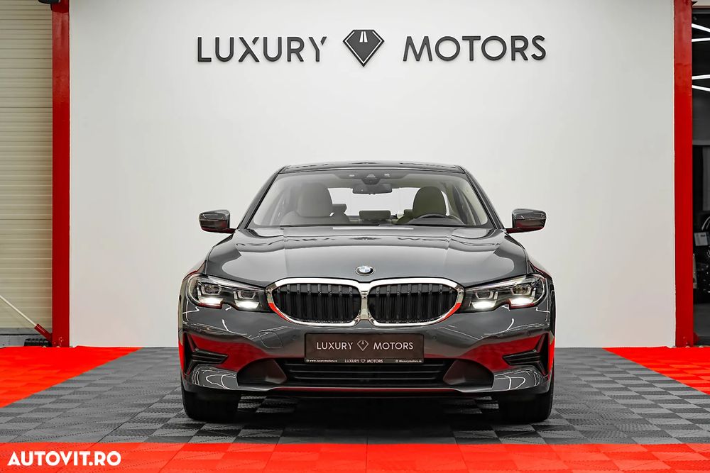 BMW Seria 3 330e Aut. Sport Line - 4