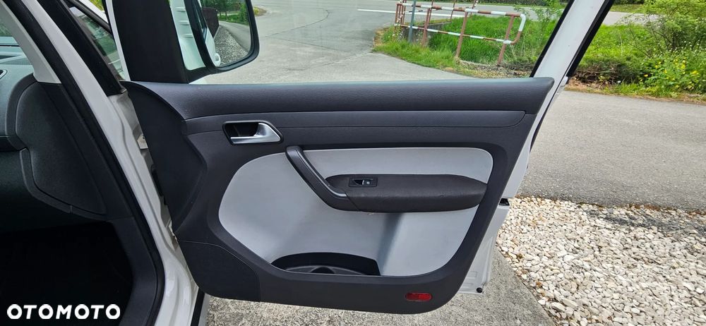 Volkswagen Caddy Comfortline 4Motion - 11