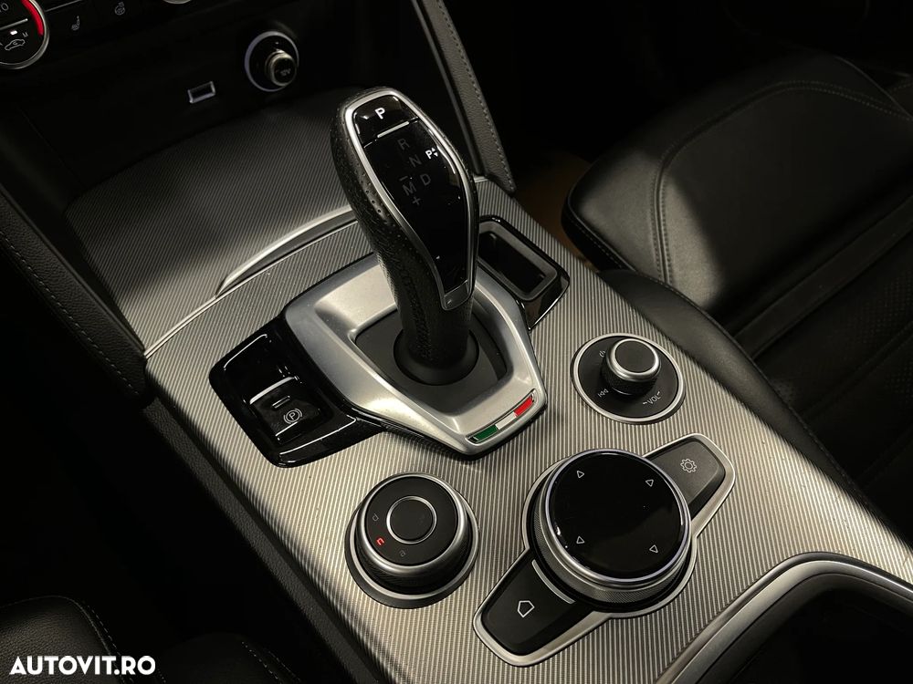 Alfa Romeo Stelvio 2.2 16V AT8 Q4 Sprint - 30