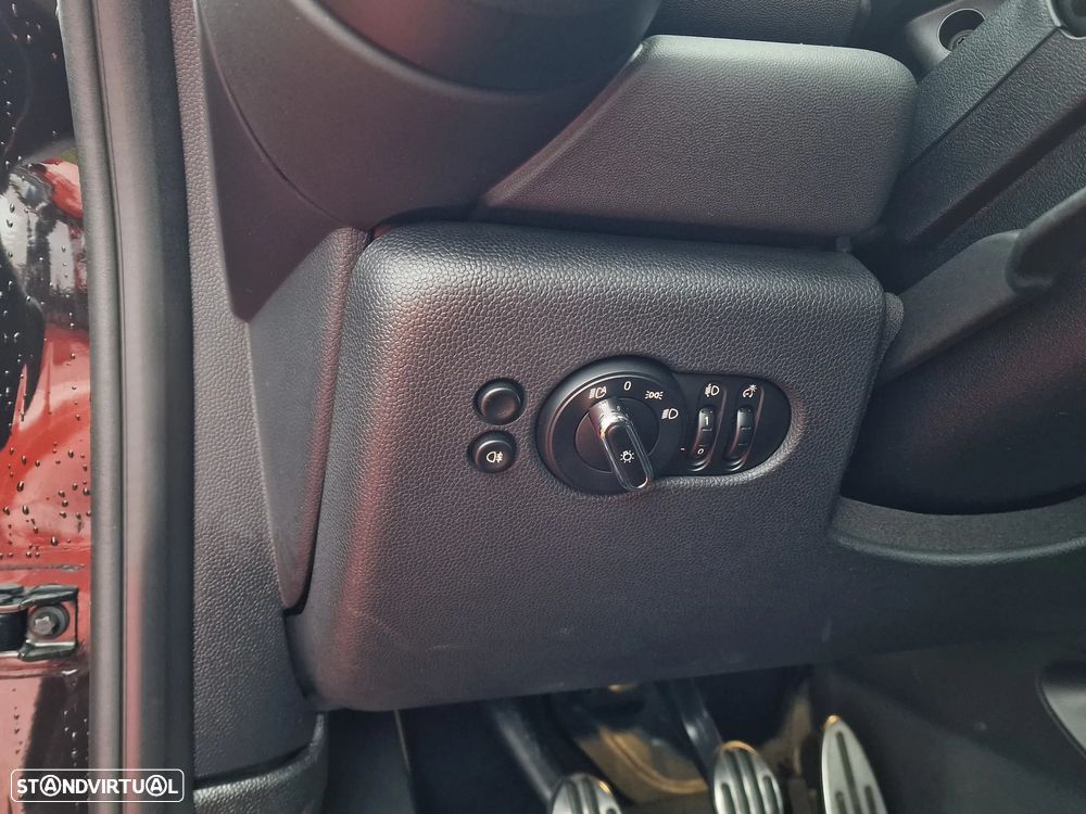 MINI 3 Portas One - 16