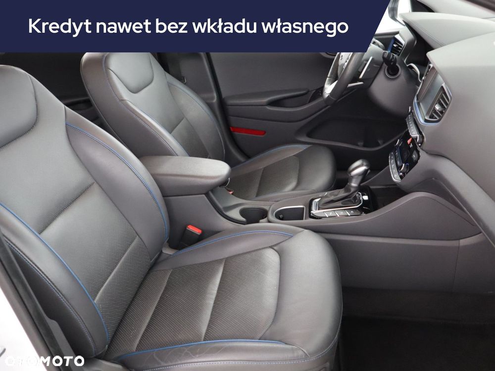 Hyundai IONIQ - 11
