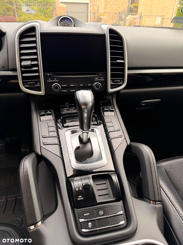Porsche Cayenne Diesel Platinum Edition - 9