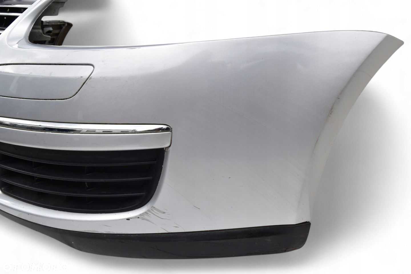 Zderzak Przód Grill VOLKSWAGEN GOLF V LA7W - 4
