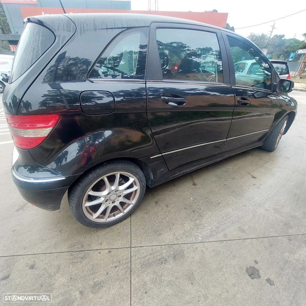 Mercedes-Benz B 180 CDI DPF Autotronic - 4