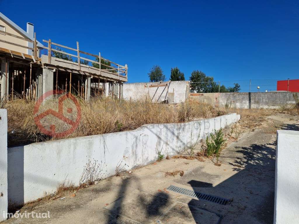 Lote de terreno com projeto entregue, pronto a construir - Grande imagem: 2/6