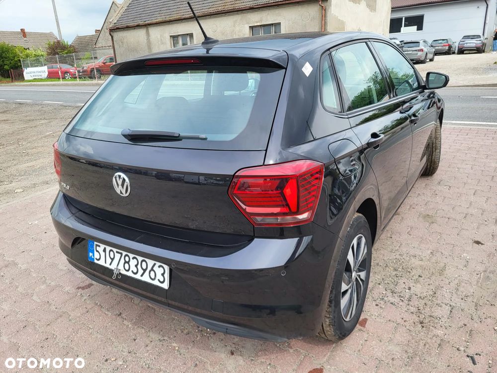 Volkswagen Polo - 13