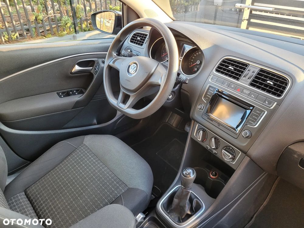 Volkswagen Polo 1.0 (Blue Motion Technology) Comfortline - 18