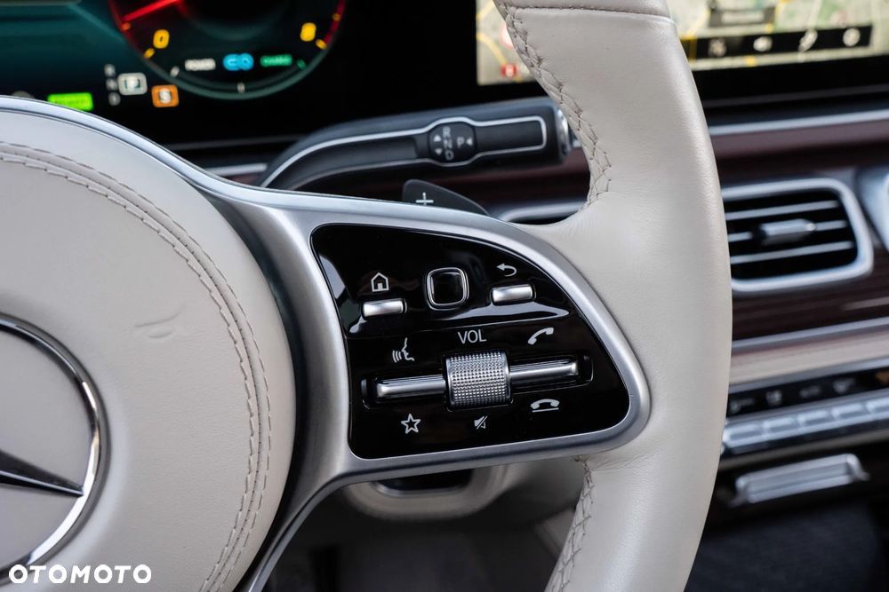 Mercedes-Benz GLS Maybach 600 4-Matic - 32