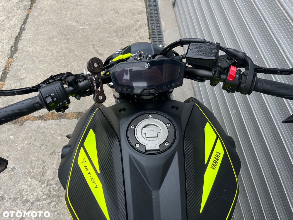 Yamaha MT - 33