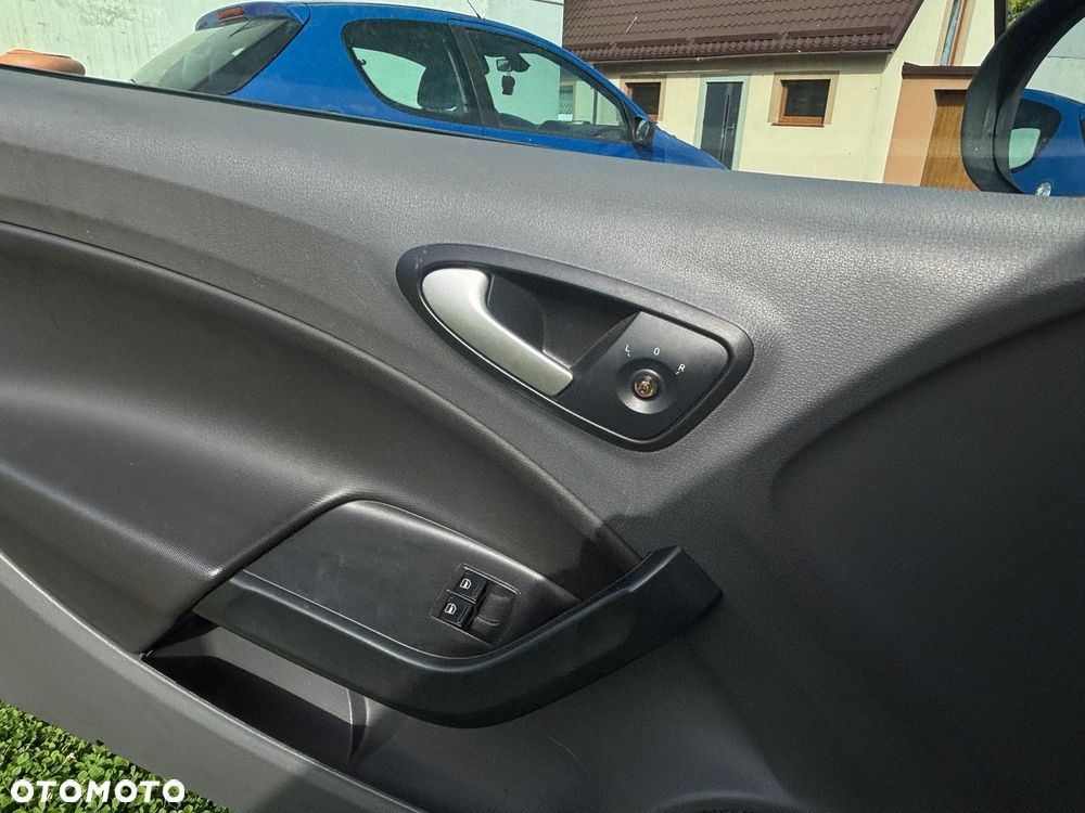 Seat Ibiza SC 1.4 16V Style - 29