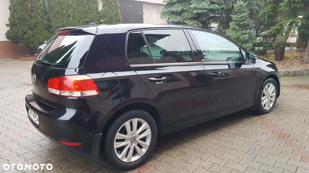 Volkswagen Golf 1.6 TDI Highline - 11