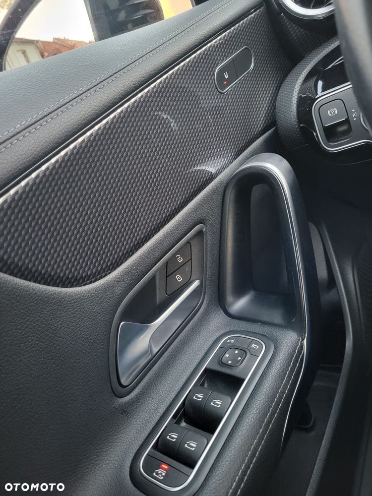 Mercedes-Benz CLA 200 d 8G-DCT Progressive - 13