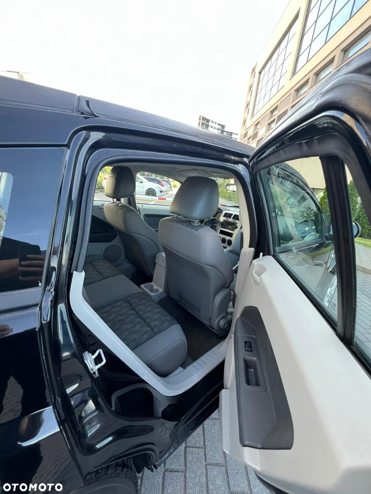 Dodge Caliber 1.8 SE - 9