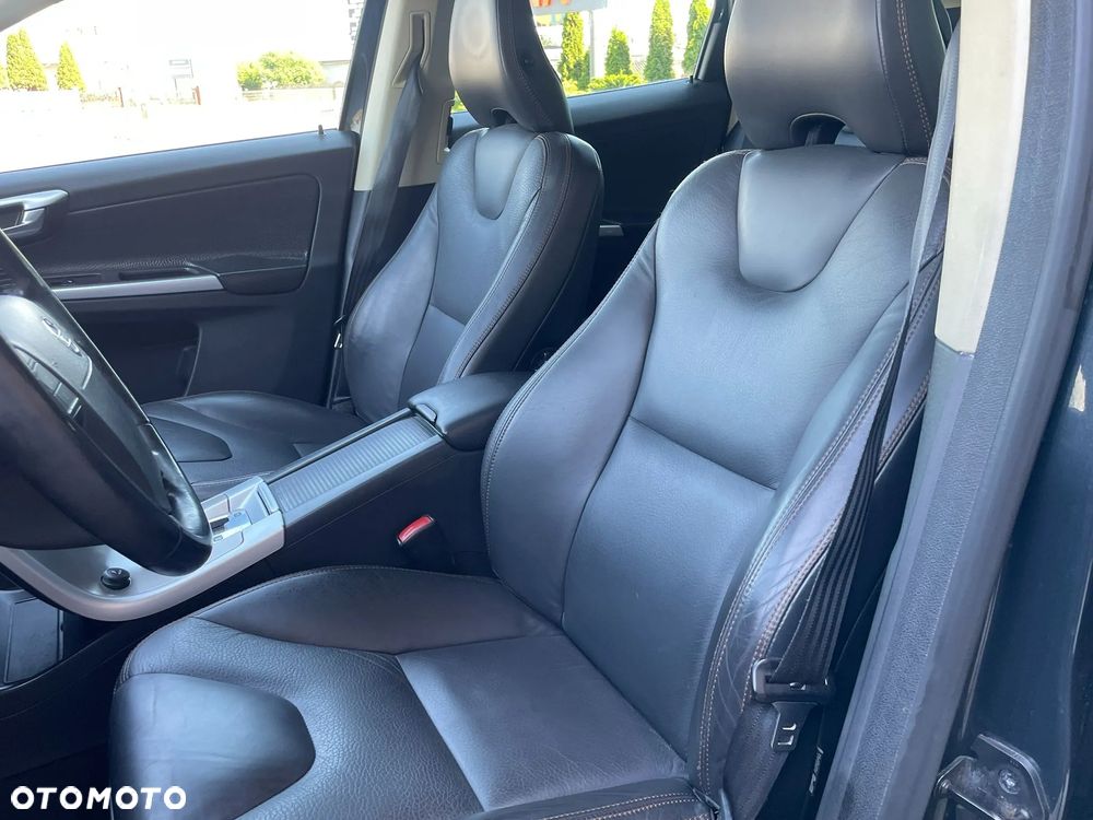 Volvo XC 60 D5 AWD Summum - 16