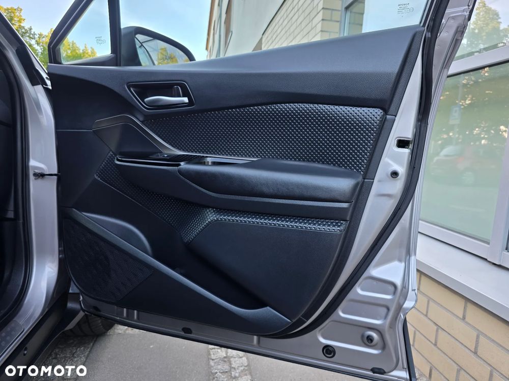 Toyota C-HR - 23