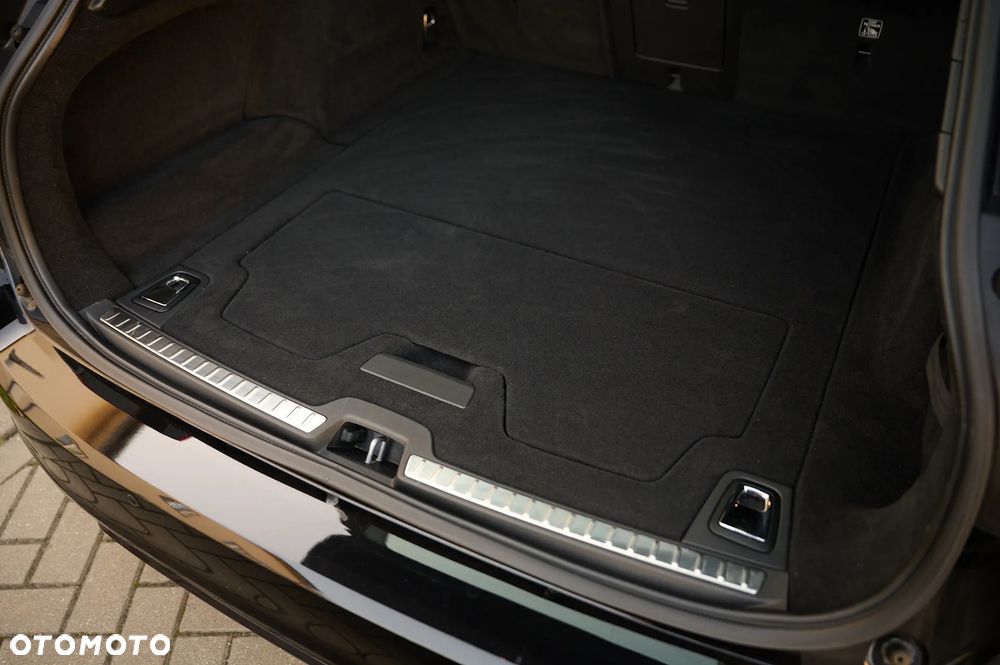 Volvo V90 T4 R-Design - 21