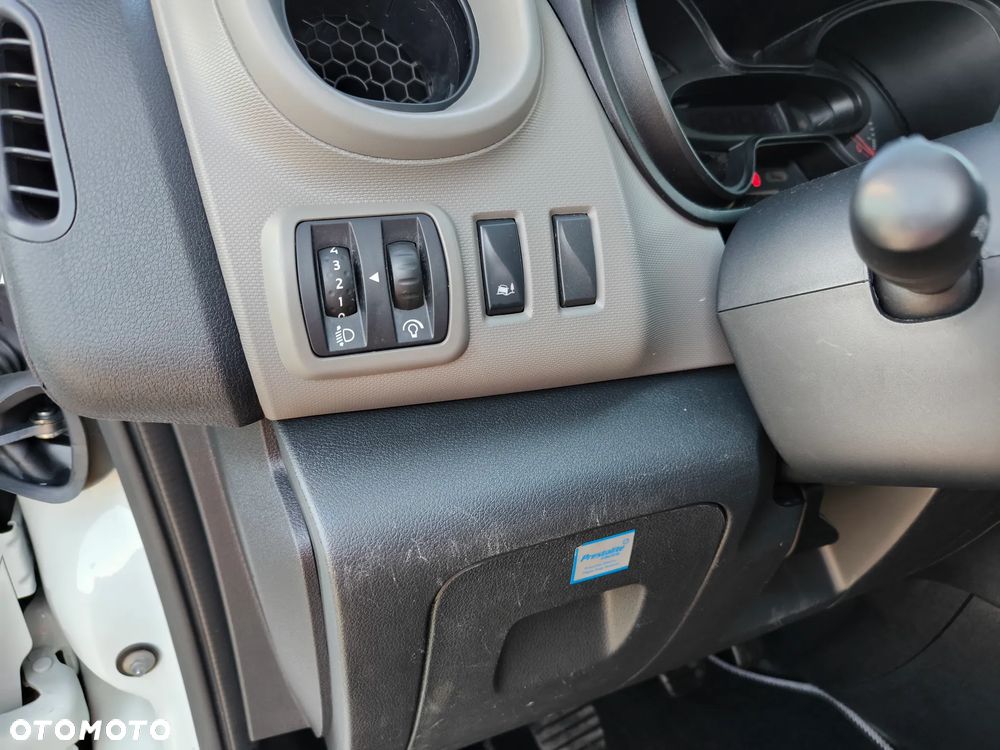 Renault Trafic - 18
