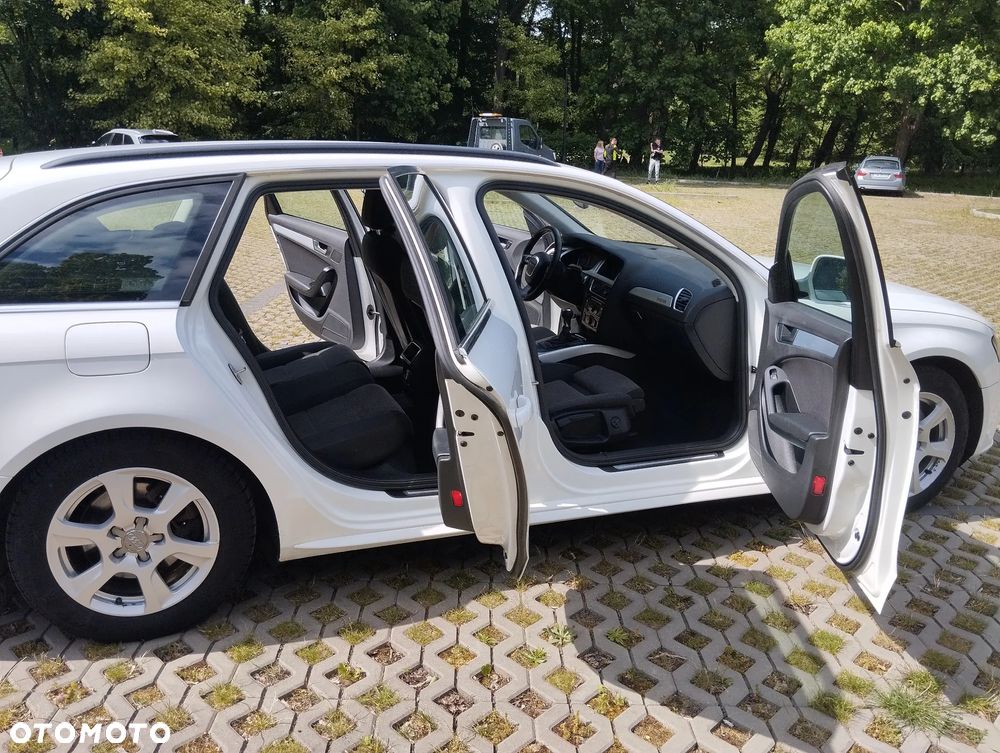 Audi A4 ver-avant-3-0-tdi-dpf-quattro-s-line-sportpaket-plus- - 2