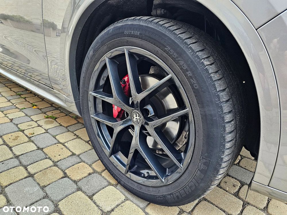 Alfa Romeo Stelvio 2.0 Turbo Veloce Q4 - 22