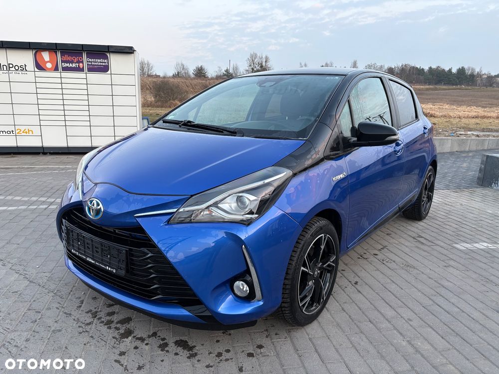 Toyota Yaris Hybrid 100 Selection Passion - 3
