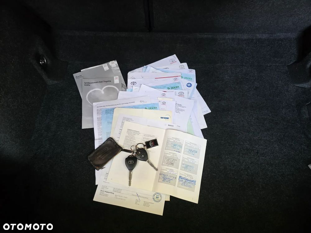 Toyota Auris 1.6 Premium Start - 35