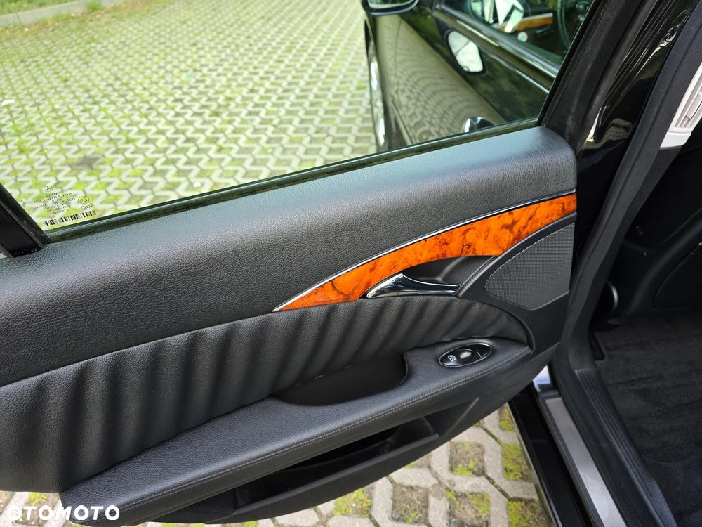 Mercedes-Benz Klasa E 280 4-Matic Elegance - 25